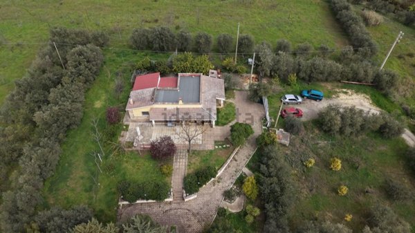 casa indipendente in vendita a Tursi