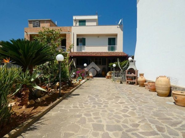 casa indipendente in vendita a Scanzano Jonico