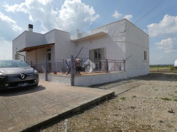 casa indipendente in vendita a Scanzano Jonico