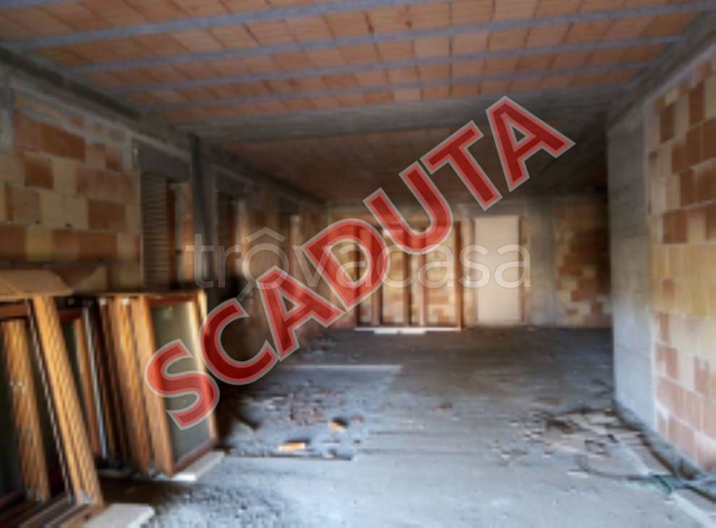 locale commerciale in vendita a Scanzano Jonico