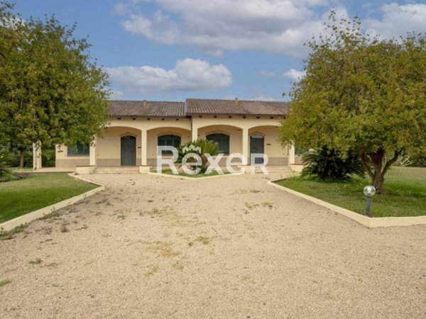 casa indipendente in vendita a Scanzano Jonico