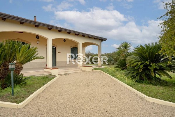 casa indipendente in vendita a Scanzano Jonico