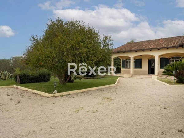 casa indipendente in vendita a Scanzano Jonico