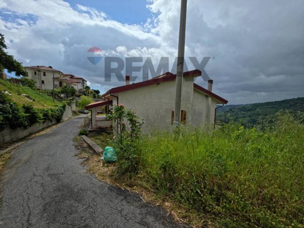 casa indipendente in vendita ad Acquaformosa