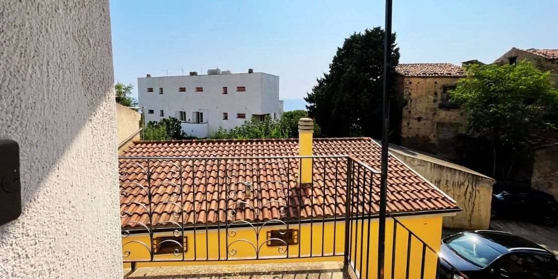 intera palazzina in vendita ad Acquappesa in zona Intavolata