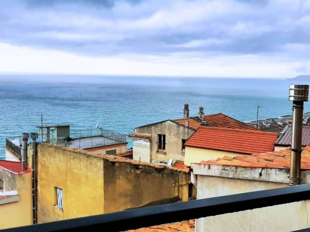 appartamento in vendita ad Acquappesa