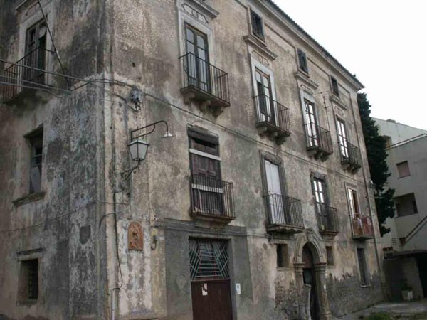 intera palazzina in vendita ad Acquappesa in zona Intavolata