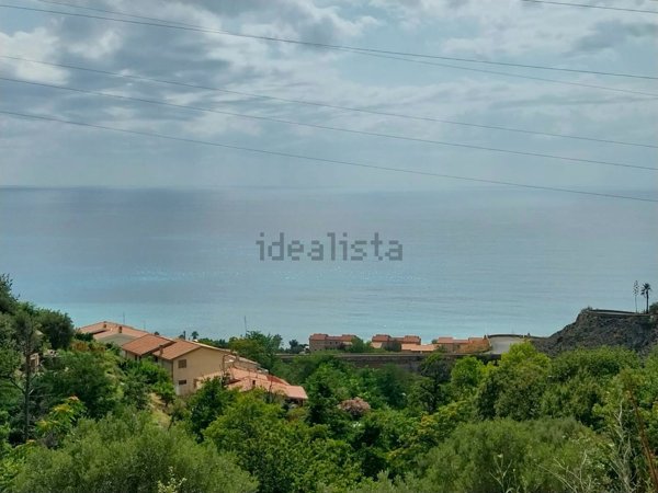 appartamento in vendita ad Acquappesa in zona Bergamotto