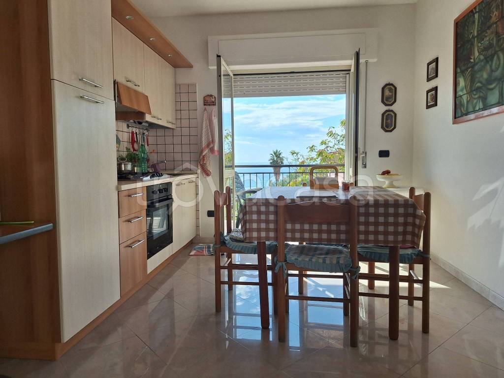 appartamento in vendita ad Acquappesa in zona Intavolata