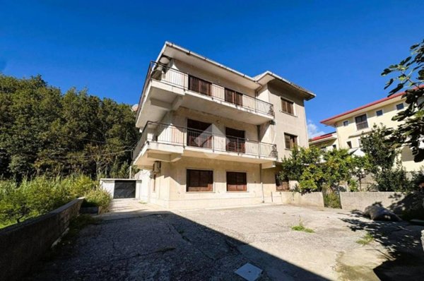 casa indipendente in vendita ad Acquappesa in zona Terme Luigiane