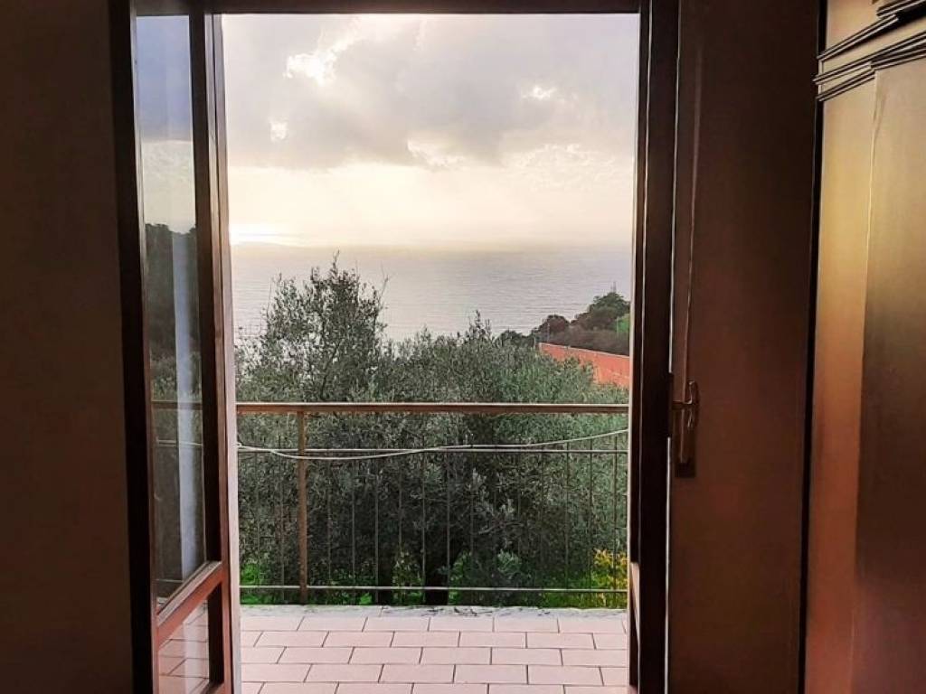 casa indipendente in vendita ad Acquappesa in zona Terme Luigiane