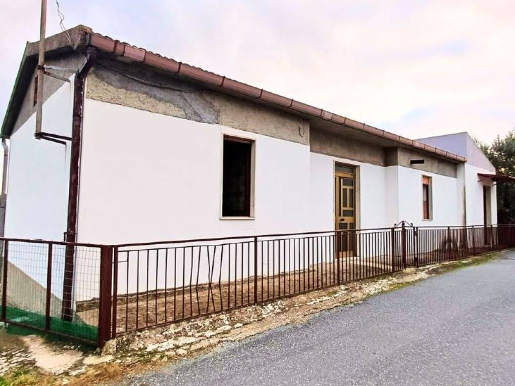 casa indipendente in vendita ad Acquappesa