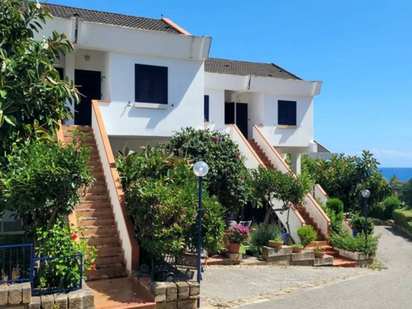 appartamento in vendita ad Acquappesa in zona Terme Luigiane