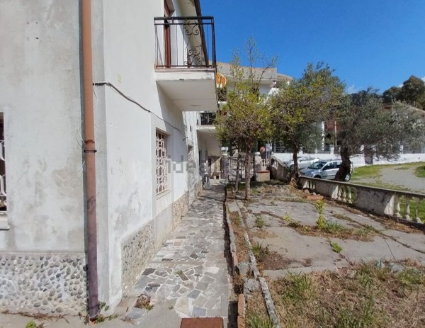 appartamento in vendita ad Acquappesa in zona Terme Luigiane