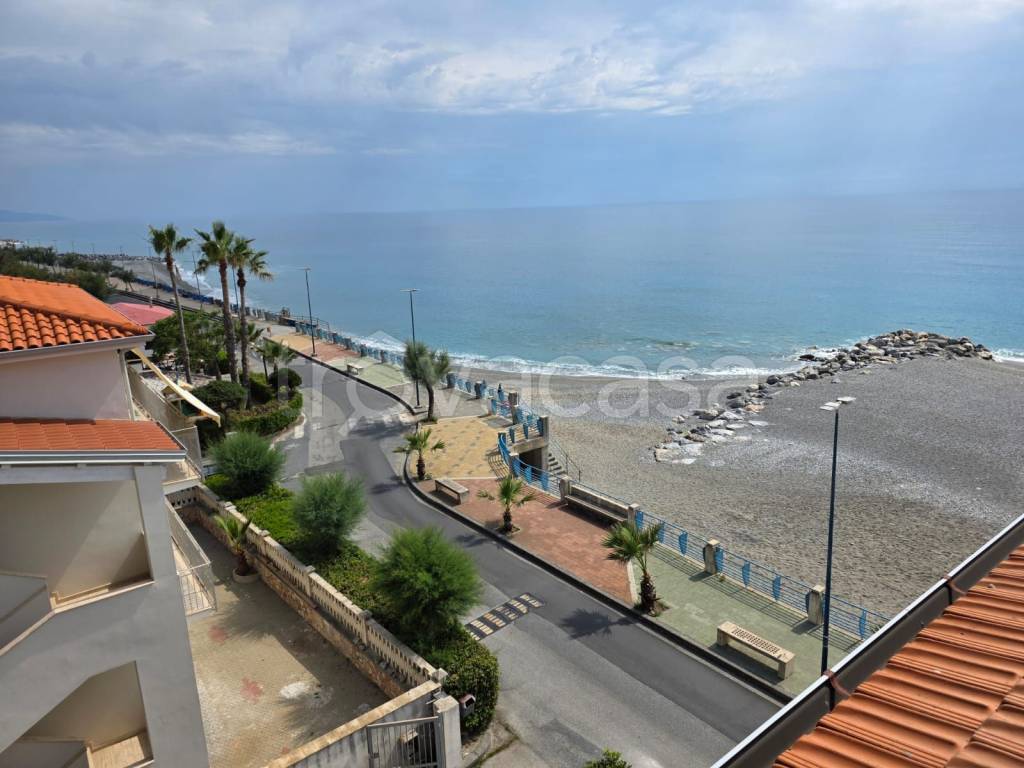 appartamento in vendita ad Acquappesa in zona Intavolata