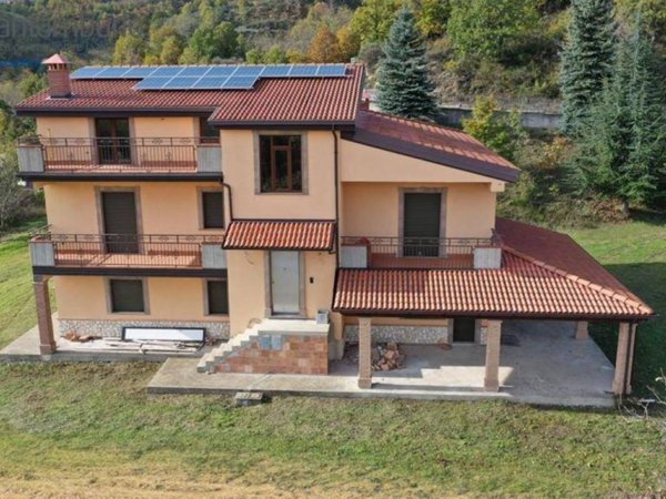 casa indipendente in vendita ad Acri