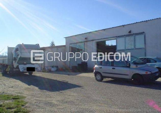 negozio in vendita ad Acri in zona Settarie
