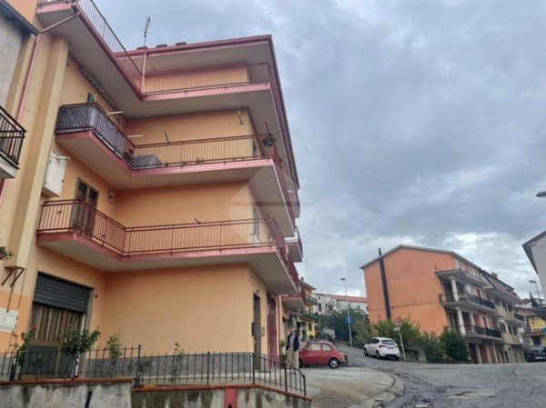 appartamento in vendita ad Acri