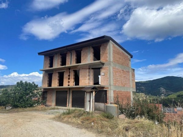 appartamento in vendita ad Acri in zona Salice