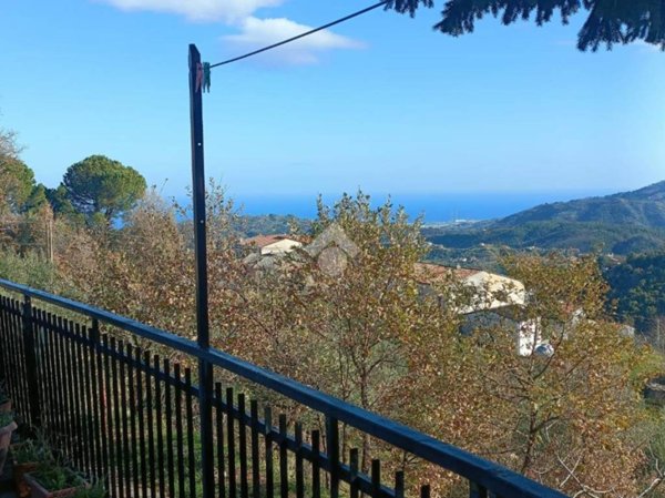 casa indipendente in vendita ad Acri