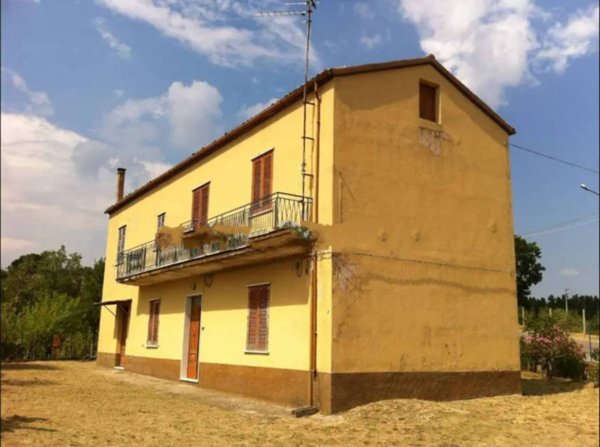 casa indipendente in vendita ad Acri in zona San Lorenzo