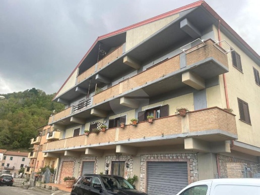 appartamento in vendita ad Acri