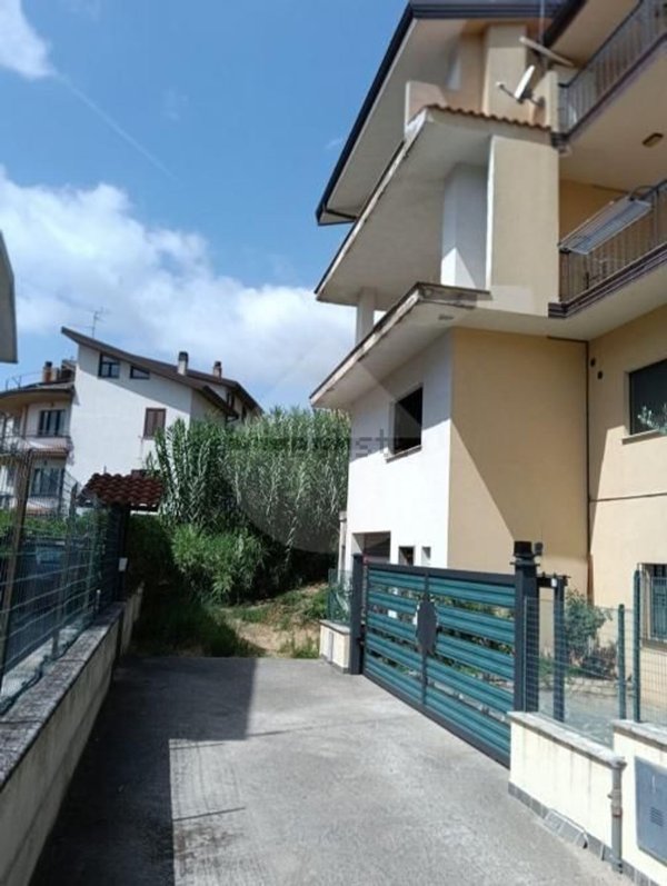 appartamento in vendita ad Acri