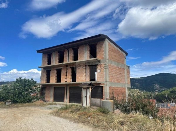 appartamento in vendita ad Acri in zona Salice