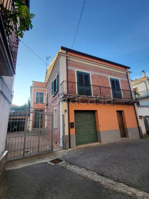casa indipendente in vendita ad Acri