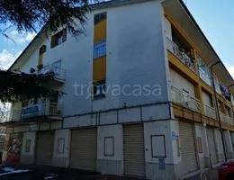 negozio in vendita ad Acri