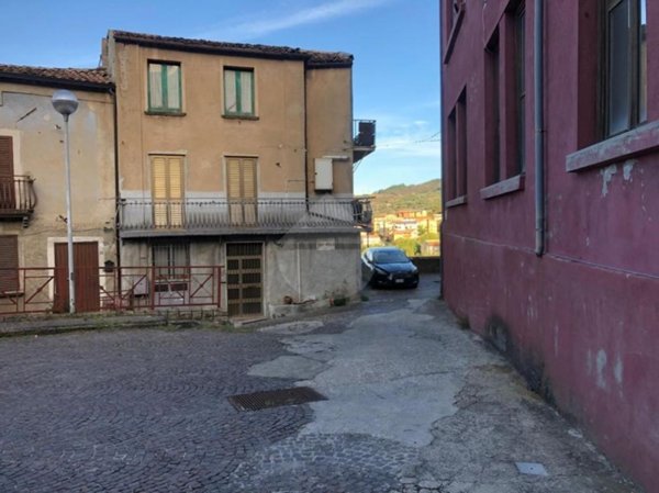 casa indipendente in vendita ad Acri in zona Corneto