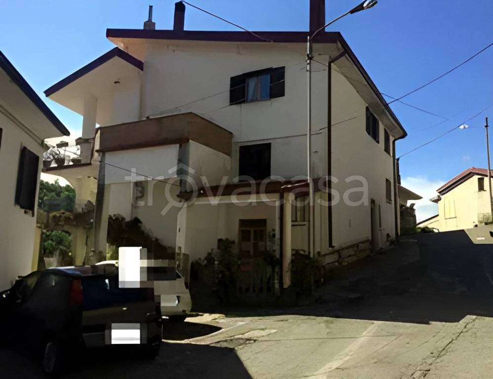 appartamento in vendita ad Acri in zona San Martino