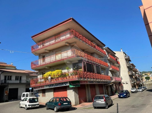 appartamento in vendita ad Acri in zona Corneto