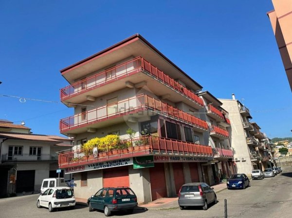 appartamento in vendita ad Acri in zona Corneto