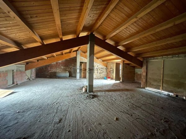 appartamento in vendita ad Acri in zona Salice