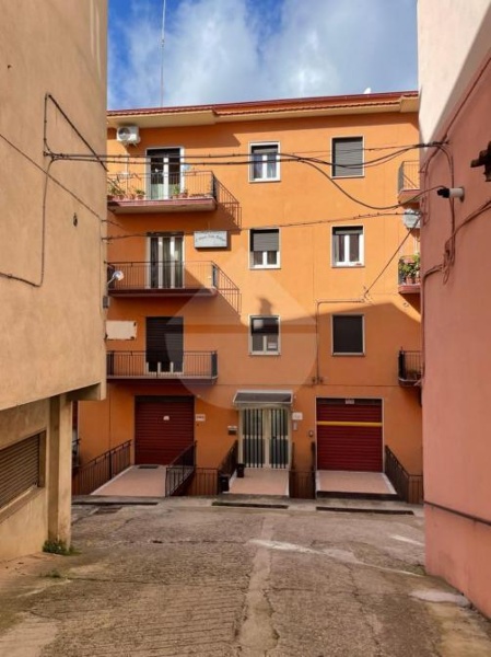 appartamento in vendita ad Acri in zona Corneto