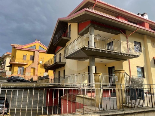 appartamento in vendita ad Acri in zona Corneto