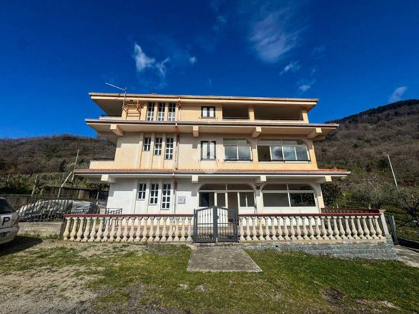 casa semindipendente in vendita ad Aiello Calabro
