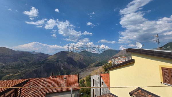 appartamento in vendita ad Aieta