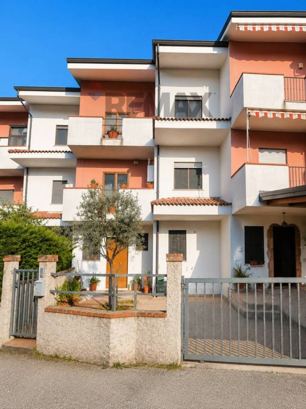 casa indipendente in vendita ad Altilia