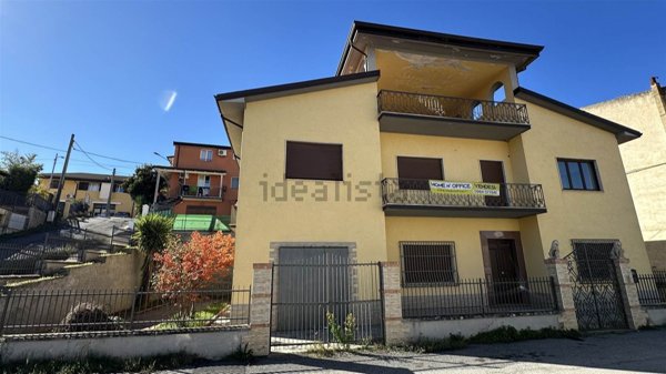 casa indipendente in vendita ad Altomonte