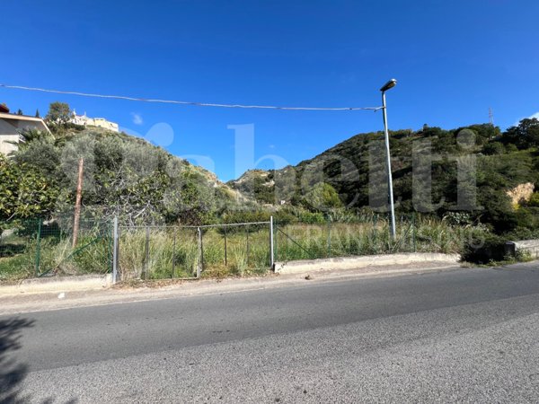 terreno edificabile in vendita ad Amantea