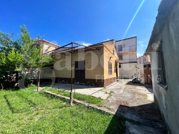 casa indipendente in vendita ad Amantea