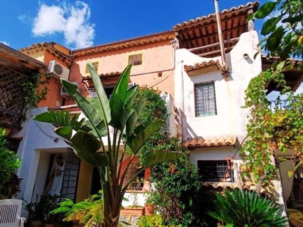 casa indipendente in vendita ad Amantea