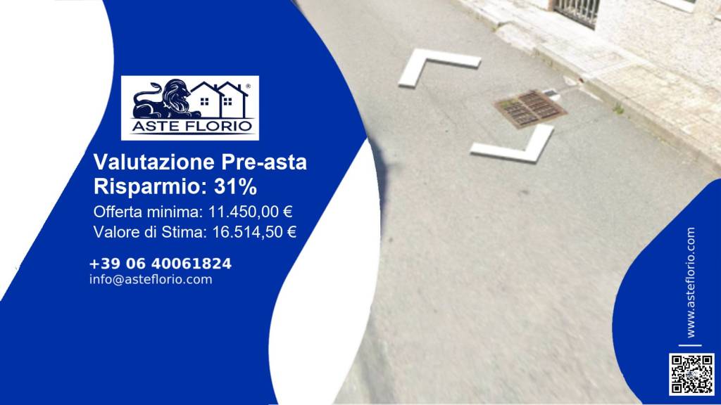 locale commerciale in vendita ad Amantea