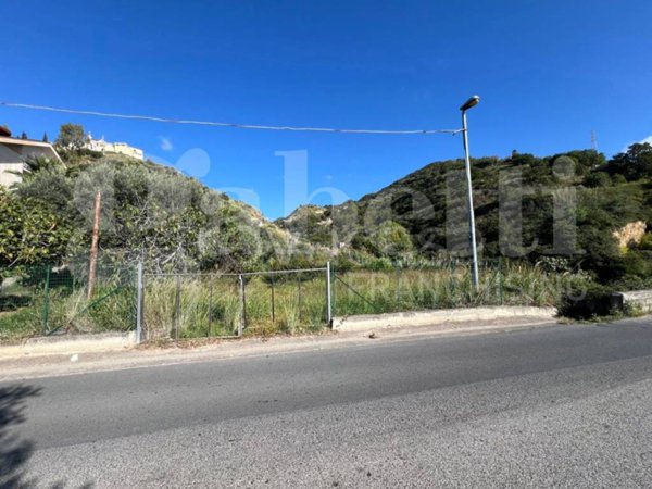 casa indipendente in vendita ad Amantea