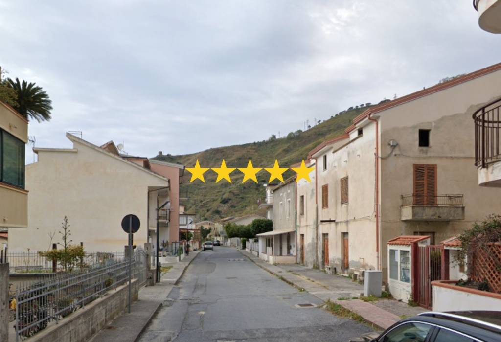 appartamento in vendita ad Amantea in zona Coreca