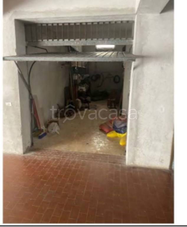 locale commerciale in vendita ad Amantea