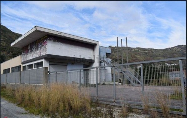 capannone in vendita ad Amantea