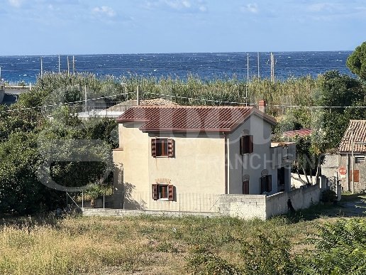 casa indipendente in vendita ad Amantea